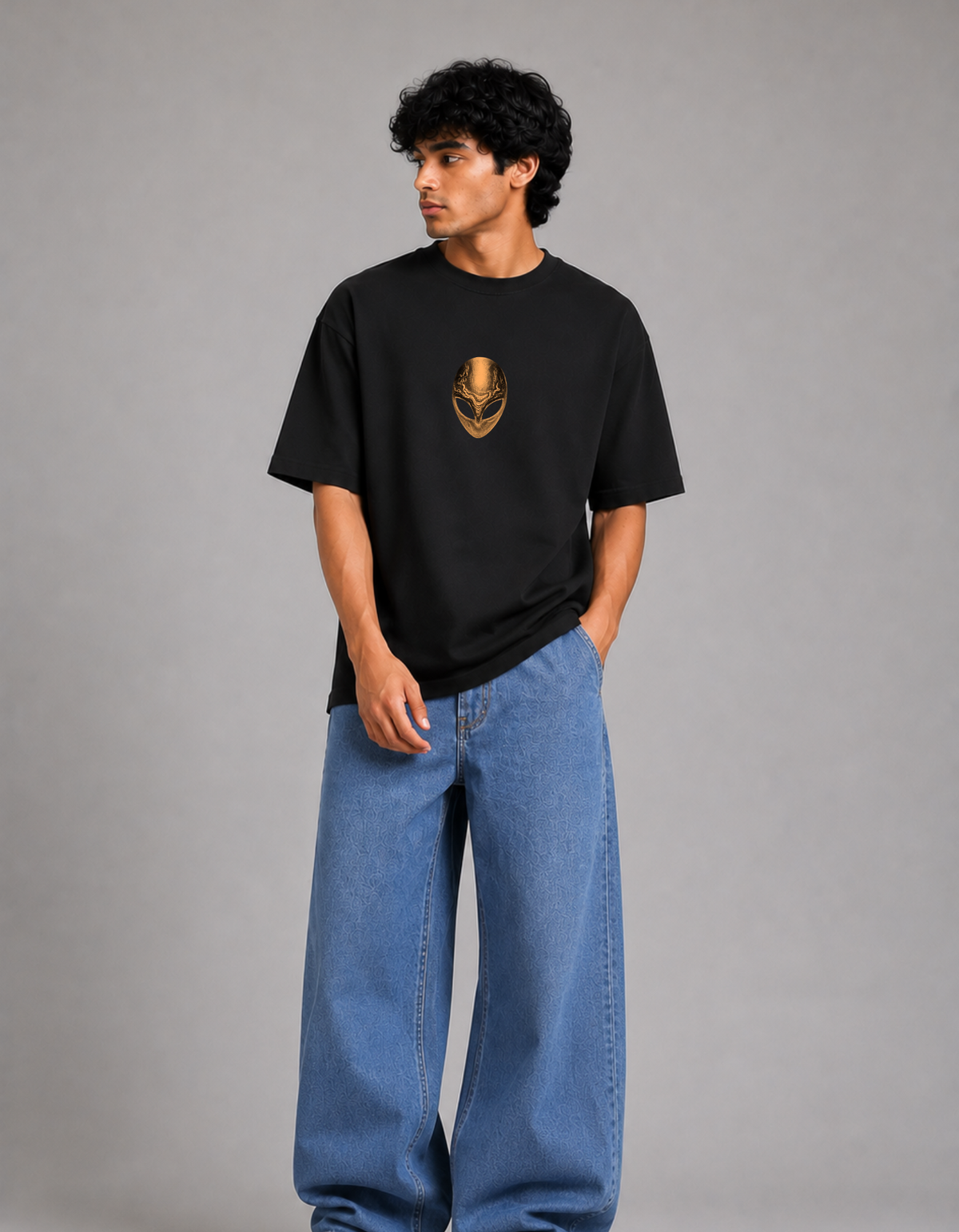 Alien – Printed Oversized Tee